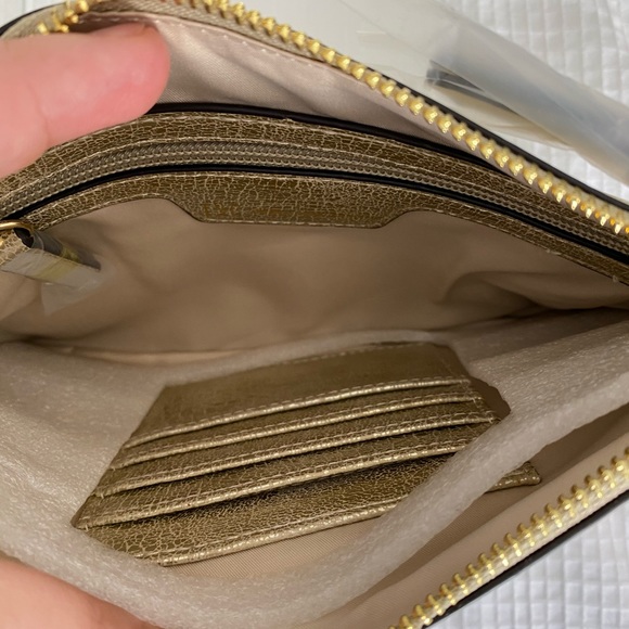 NWT INC WRISTLET - Picture 2 of 3